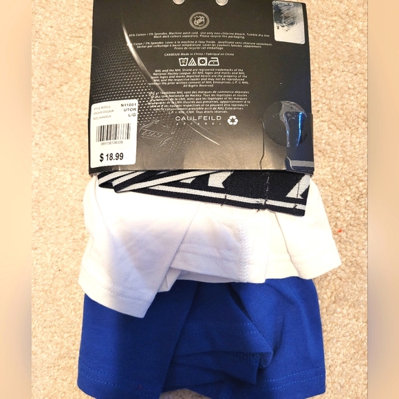 NWT Toronto Maple Leafs Fitted boxers, Large - Picture 2 of 2